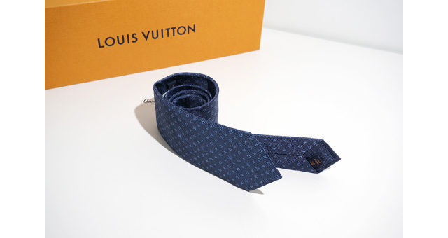 Louis Vuitton Monogram classic tie (M70953, M70952)